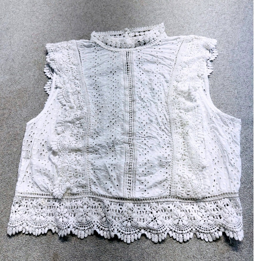Forever 21 Eyelet Top Womens 0X White Eyelet Lace Trim Mock Neck Boho Sleeveless